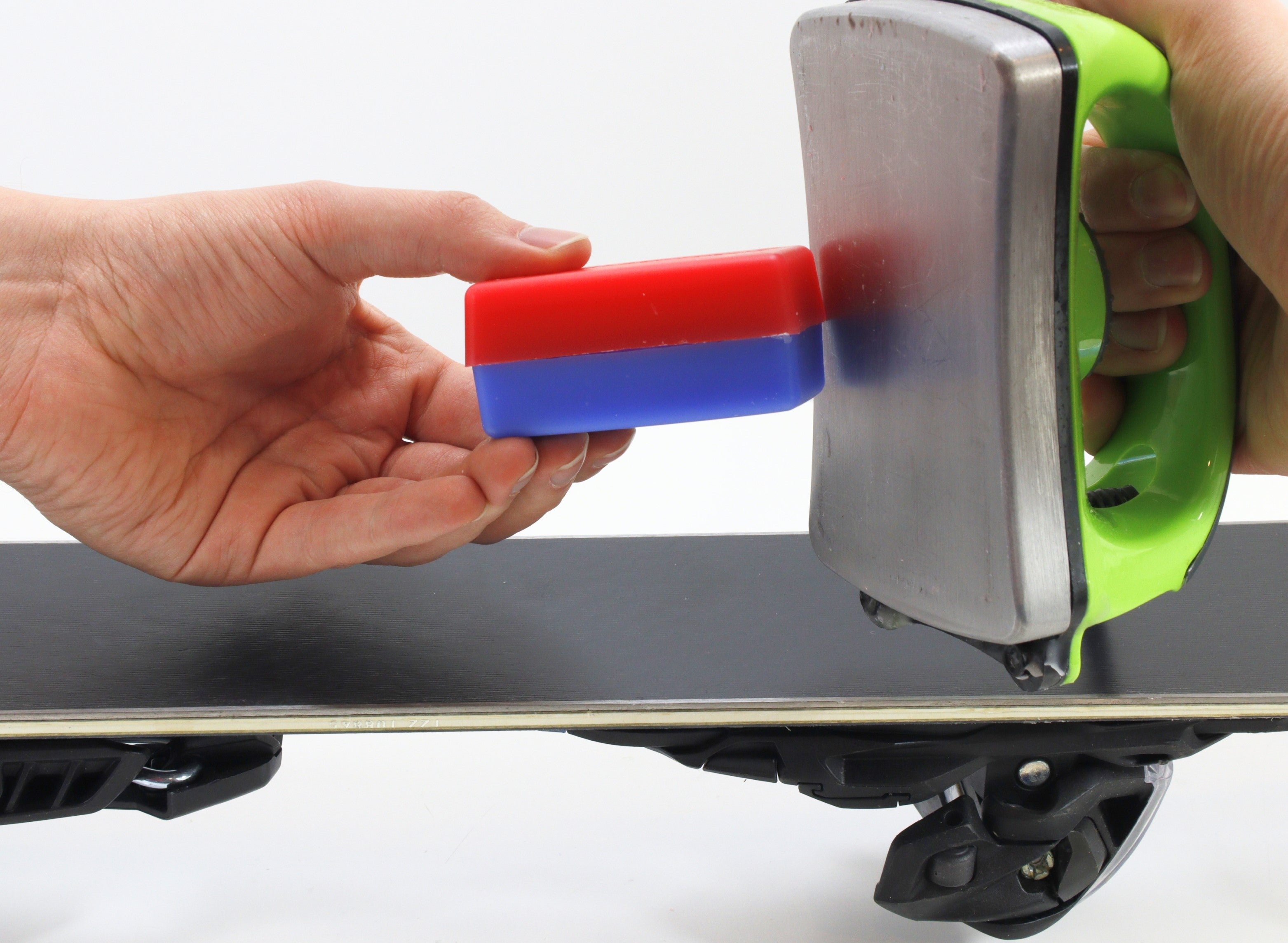 Holmenkol WorldCup Mix Cold - Betamix Red & Ultramix Blue – Utah