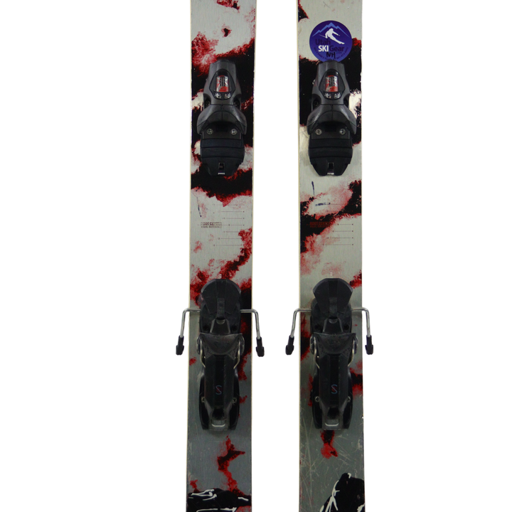 Volkl Mantra 184 + Scratched 140 Bindings| USED SKIS Volkl