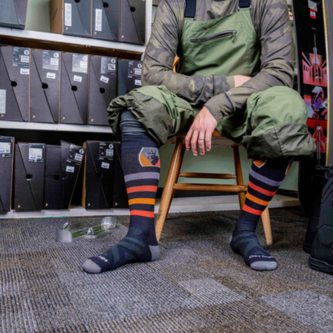 Darn Tough Bear Badge Midweight Men's Ski Socks APPAREL DARN TOUGH VERMONT   